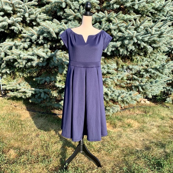 Lalagen Dresses & Skirts - 👗MAKE OFFER👗NWT!Lalagen off-shoulder party dress